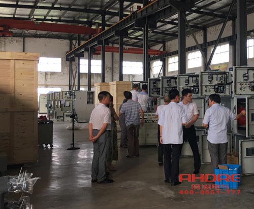 安徽得潤(rùn)電氣 專注開(kāi)關(guān)柜配電箱行業(yè)30年 研發(fā) 生產(chǎn) 調(diào)試 電話：400-0551-777 qq：3176885416